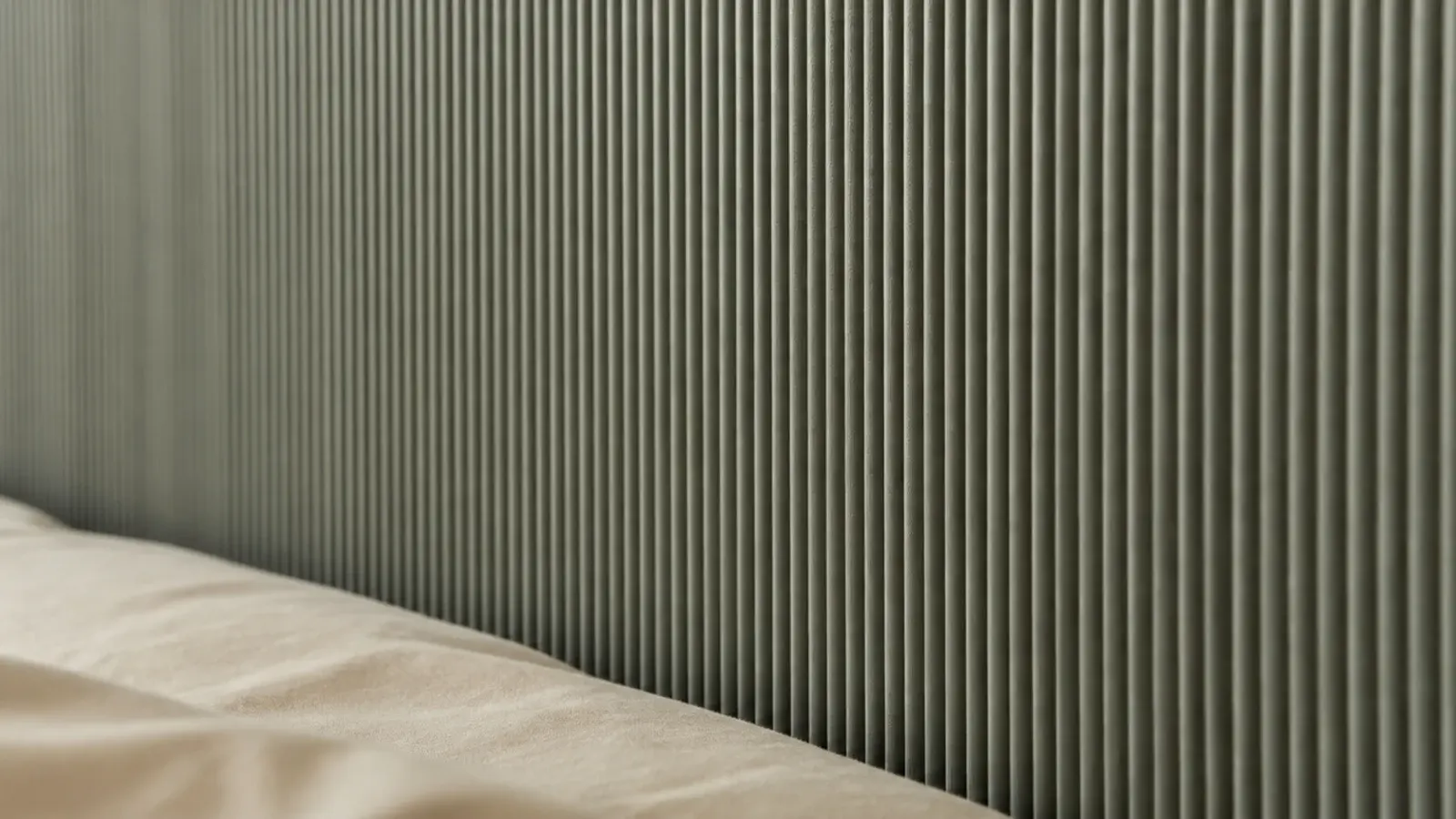 finely reeded headboard surface with very narrow evenly spaced ridges