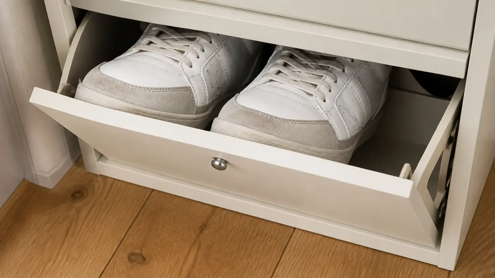 slim shoe cabinet door not closing because shoes lie flat inside