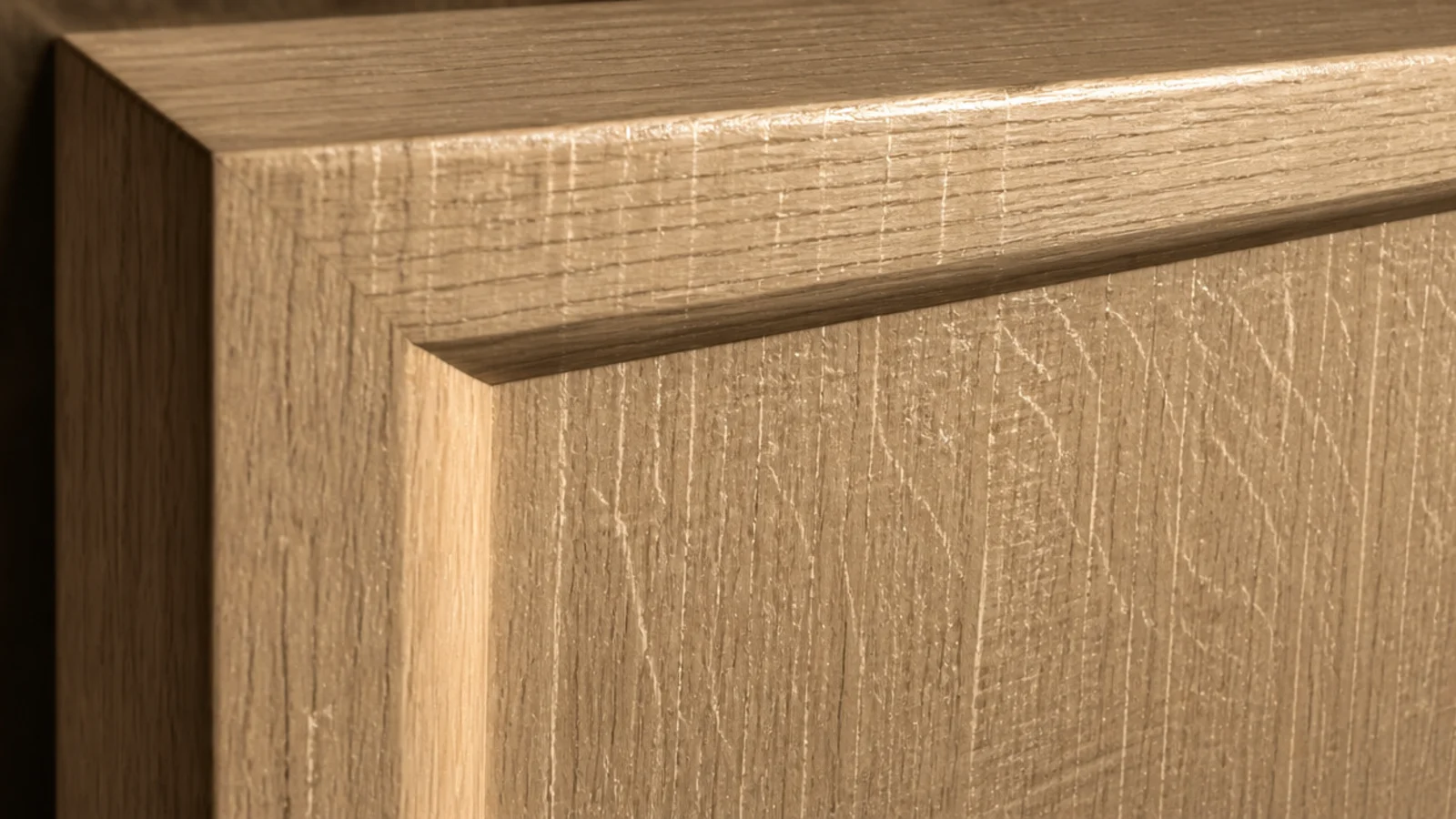 quarter sawn white oak panel showing straight grain and fleck figure